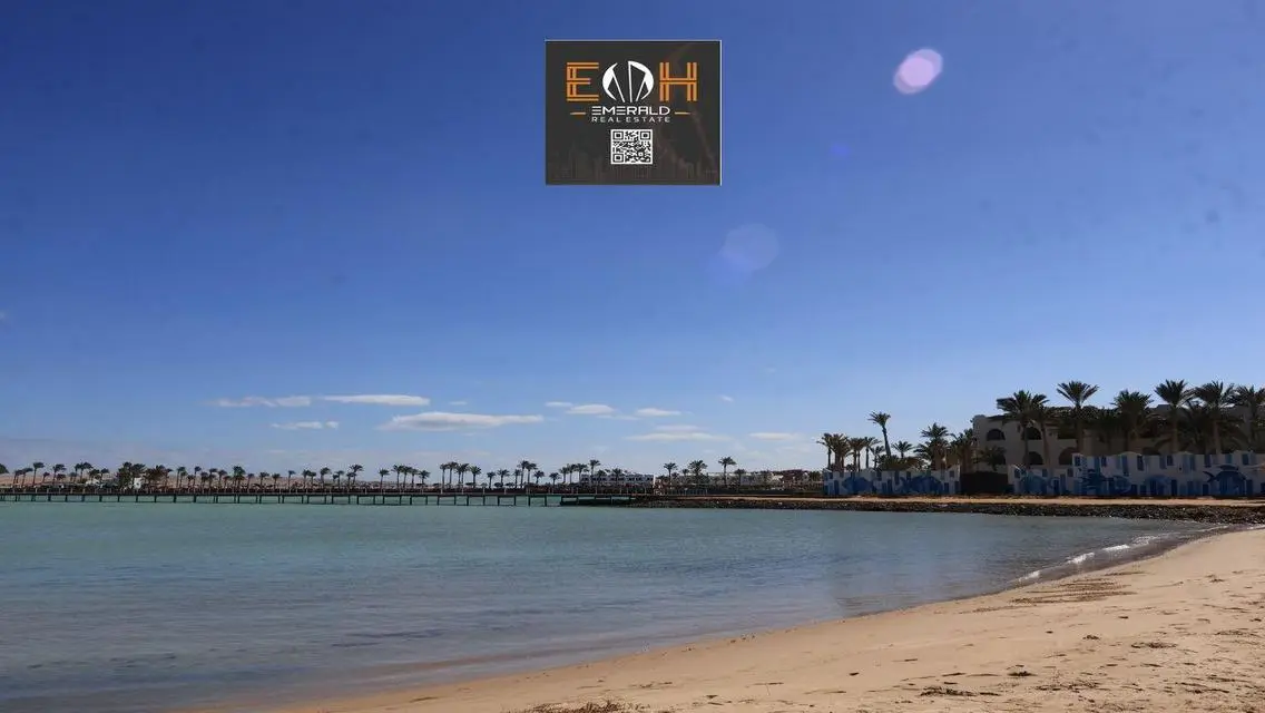 Luxurious Apartment with Stunning Views and Fantastic Amenities