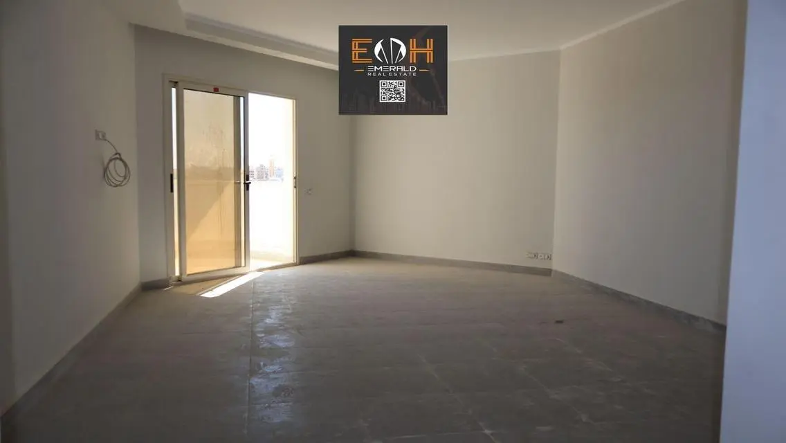 Luxury Apartment for Sale with Spacious Layout in Prime Location