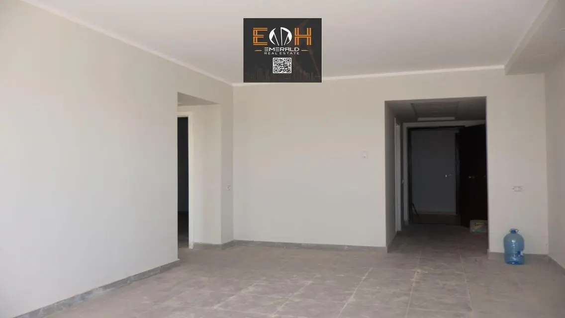 Luxury Apartment for Sale with Spacious Layout in Prime Location