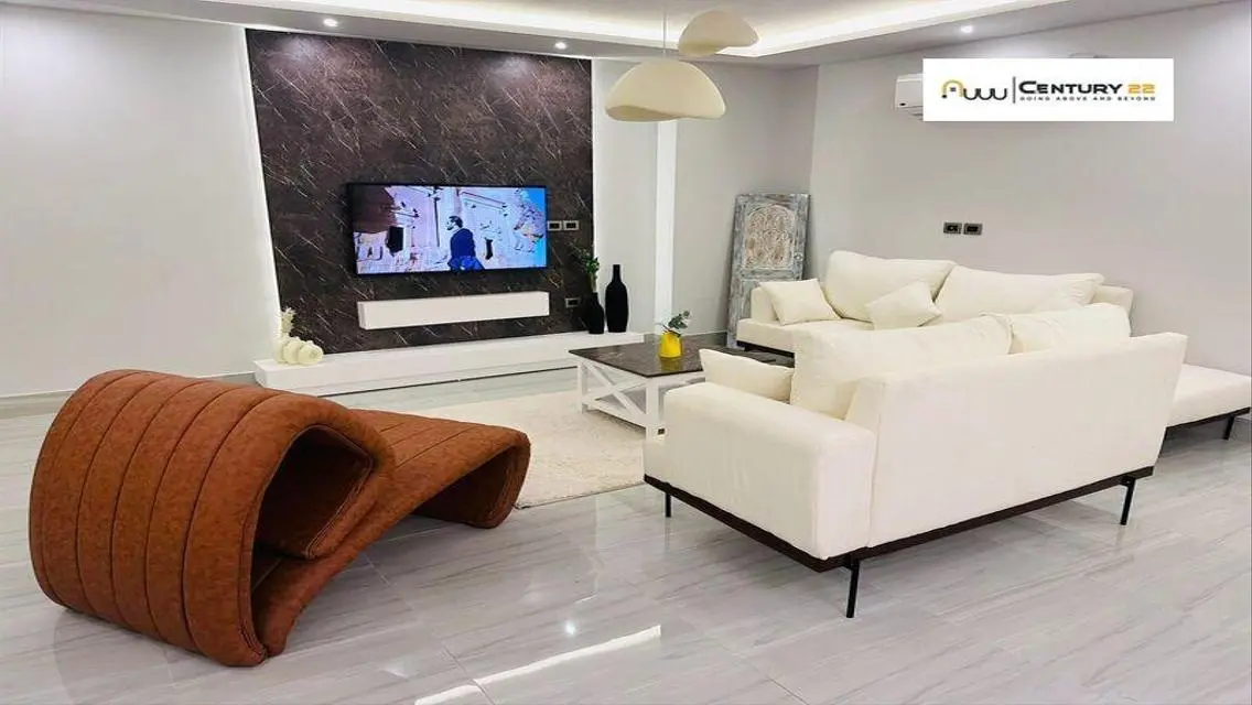 Luxury Apartment in Golden Square Gardens