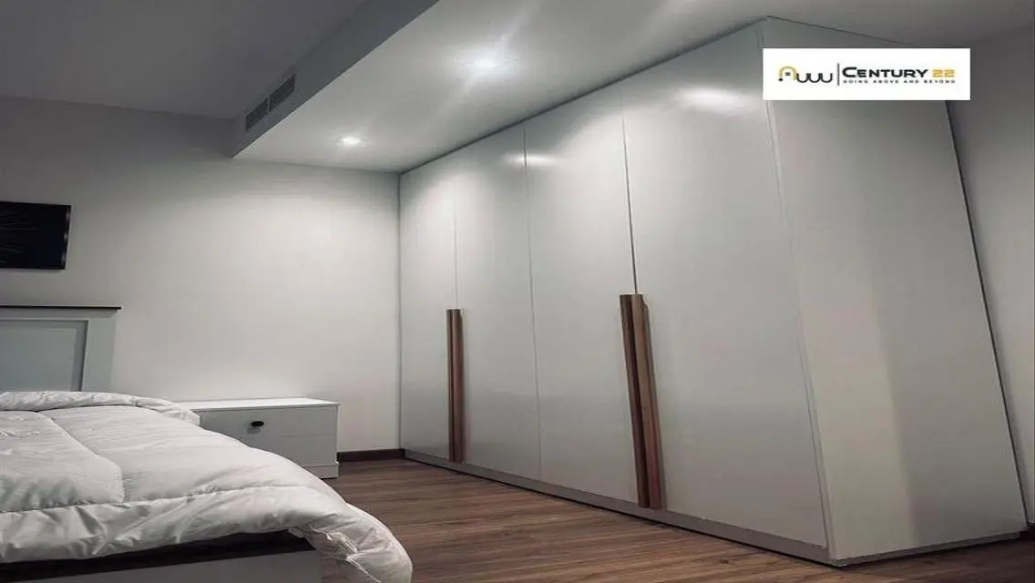Luxury Apartment in Golden Square Gardens