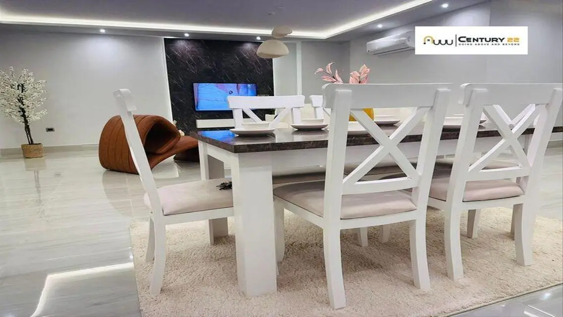 Luxury Apartment in Golden Square Gardens
