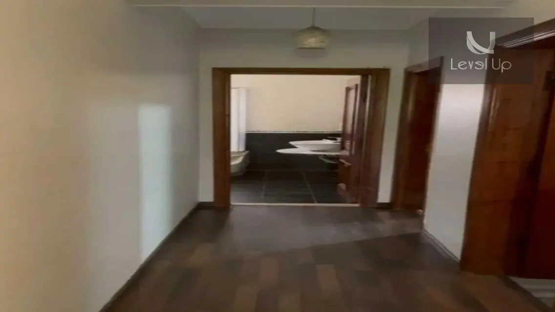 شقة فاخرة مع إطلالة مذهلة للبيع بسعر مغري