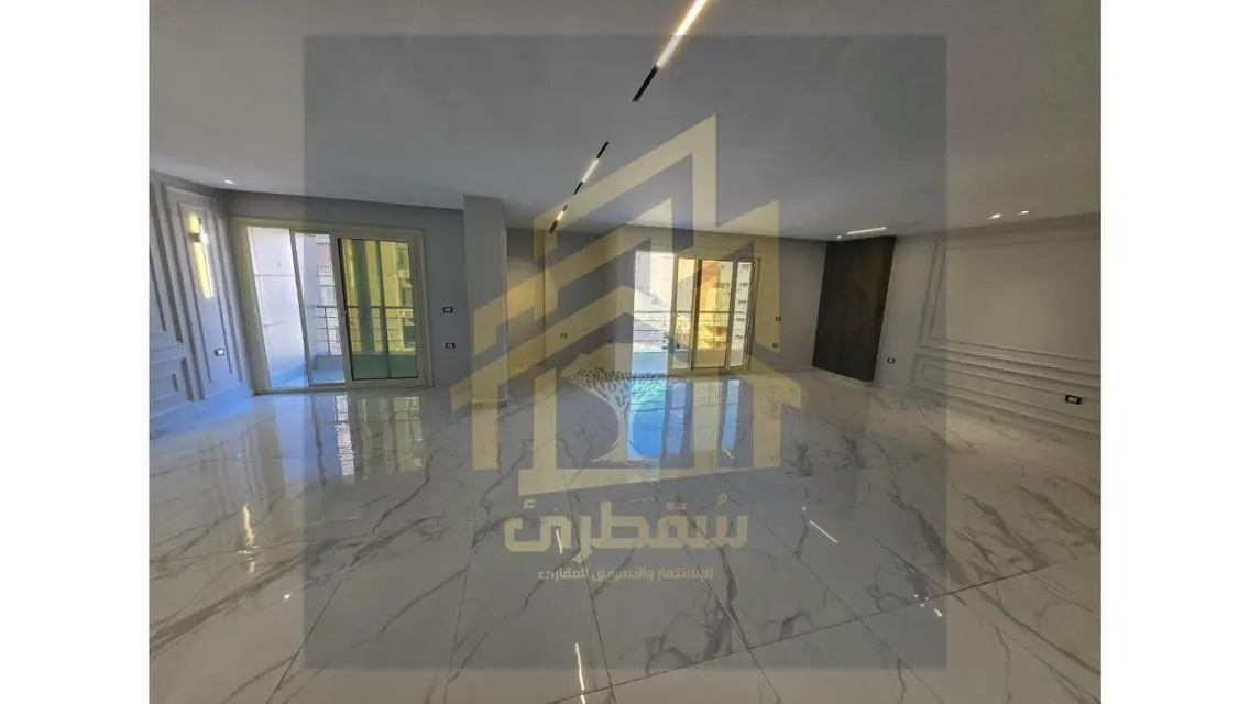 شقة فاخرة 215 متر بحارس أمن للبيع