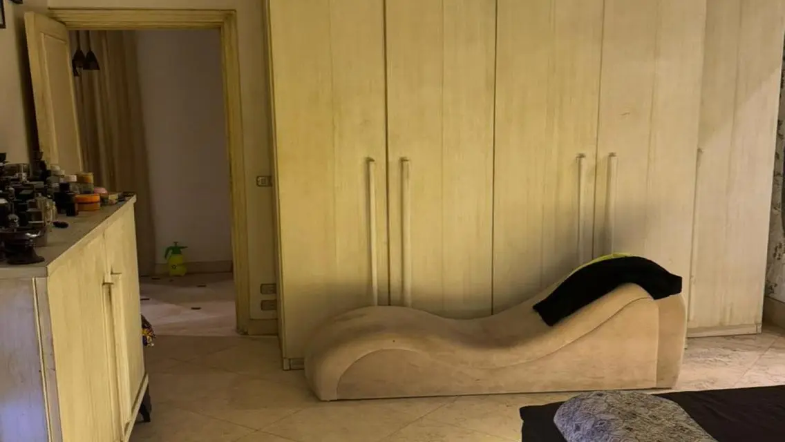 شقة مميزة للبيع بمساحة كبيرة