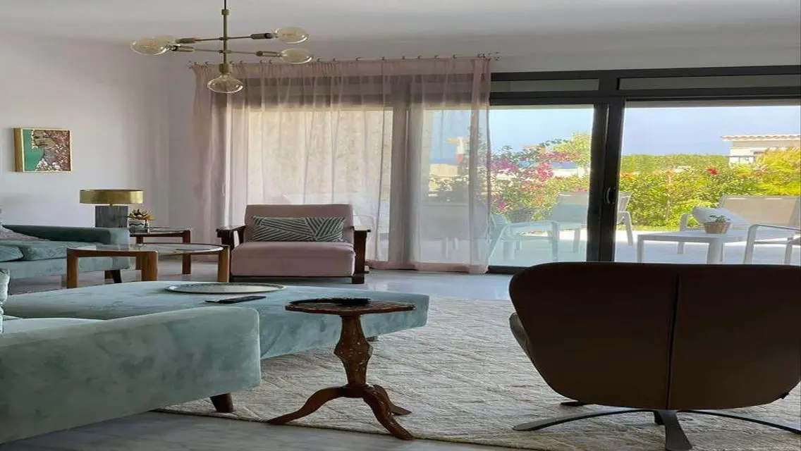 Luxury Villa for Sale with Stunning Lake Views