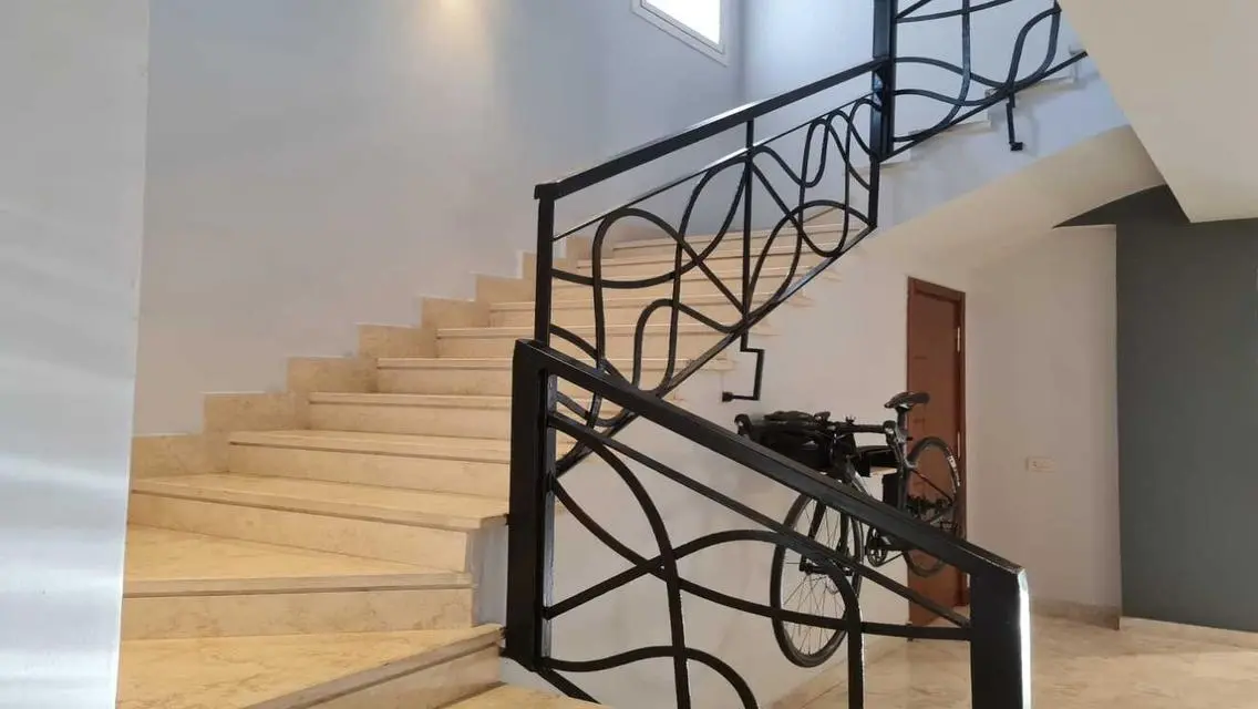 Luxury Apartment with Private Garden and Full Amenities