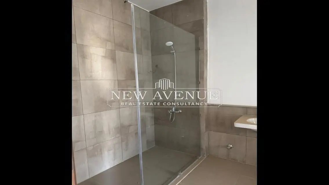 Luxurious Apartment with Spacious Layout and Stunning View