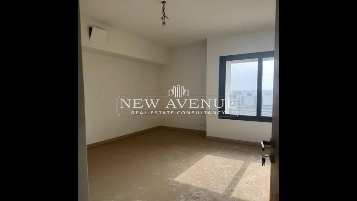 Luxurious Apartment with Spacious Layout and Stunning View