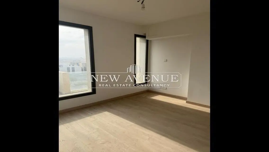 Luxurious Apartment with Spacious Layout and Stunning View