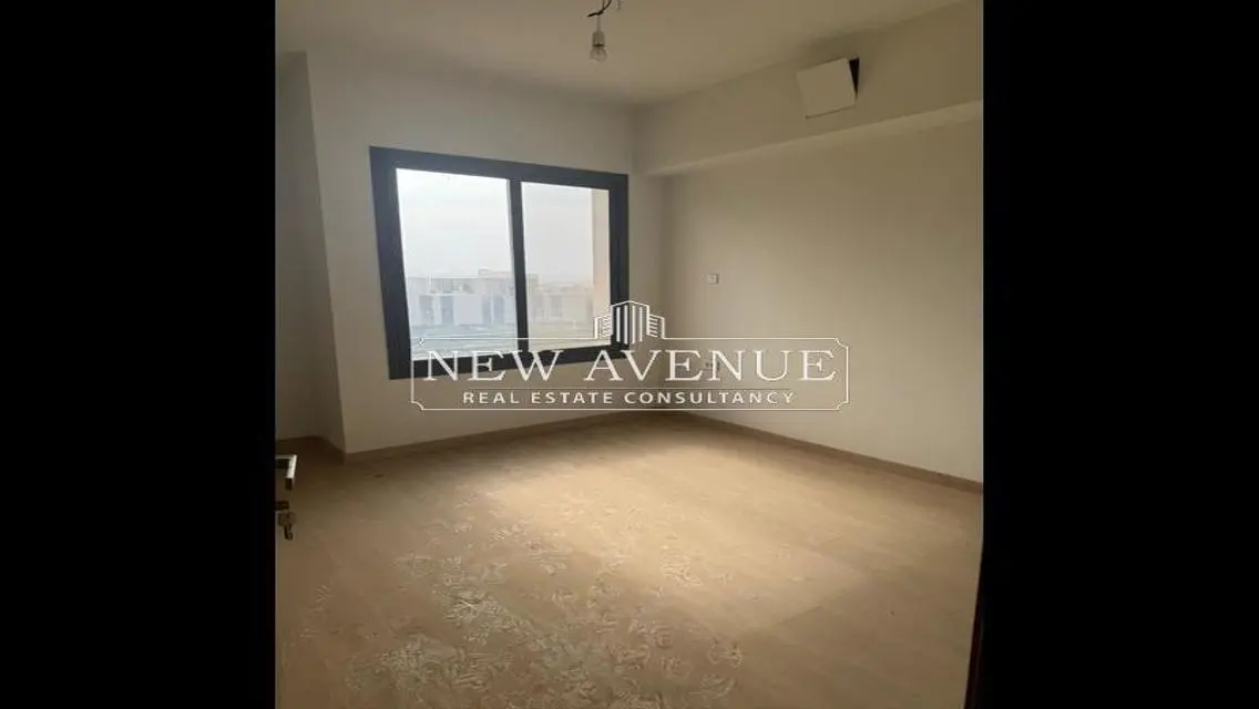 Luxurious Apartment with Spacious Layout and Stunning View