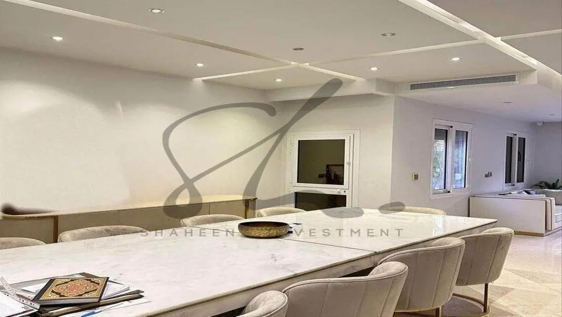 Sawan Lake: Luxurious Home with a Stunning View
