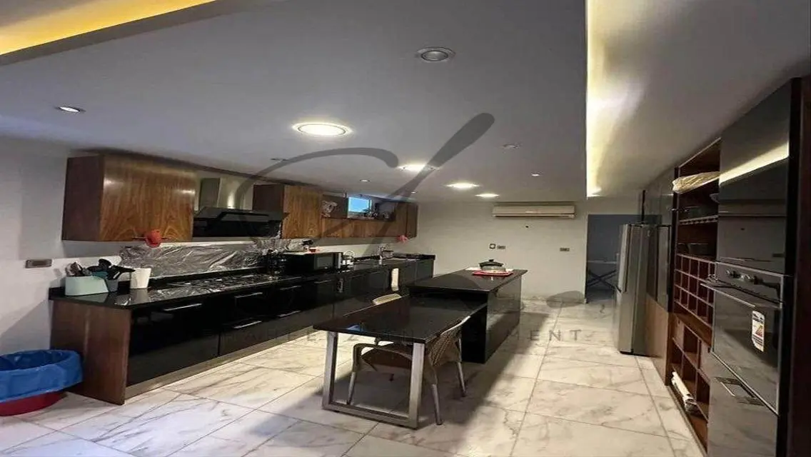 Sawan Lake: Luxurious Home with a Stunning View