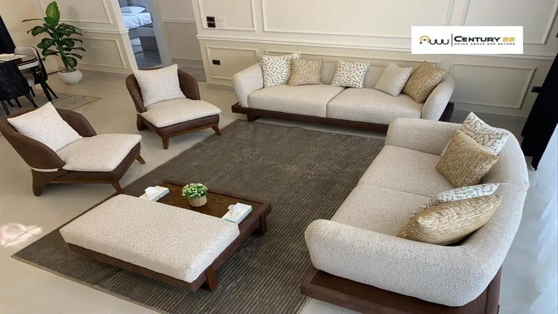 شقة مميزة مطلة على البحيرة في Golden Square