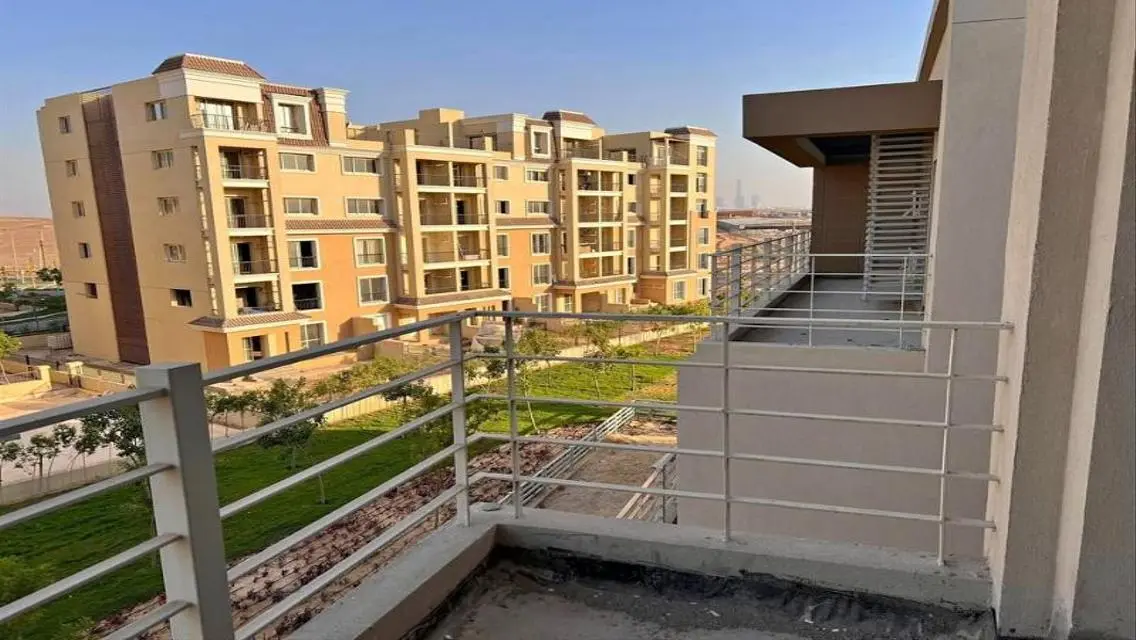 Luxury Apartment with Lake View in the City Center