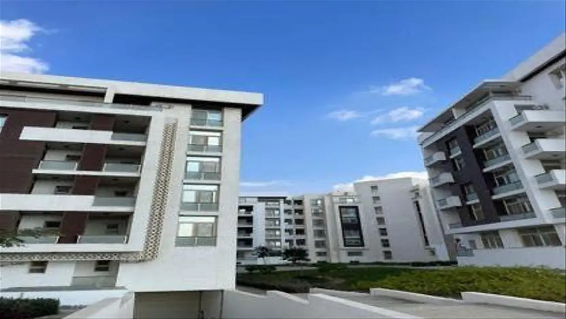 فيلا فاخرة للبيع بم amenities مدهشة
