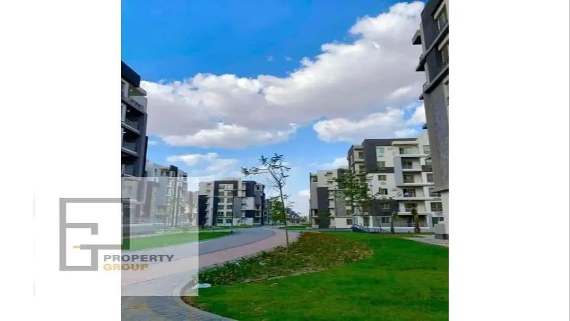 Stunning Apartment for Sale with Spacious Design and Scenic View