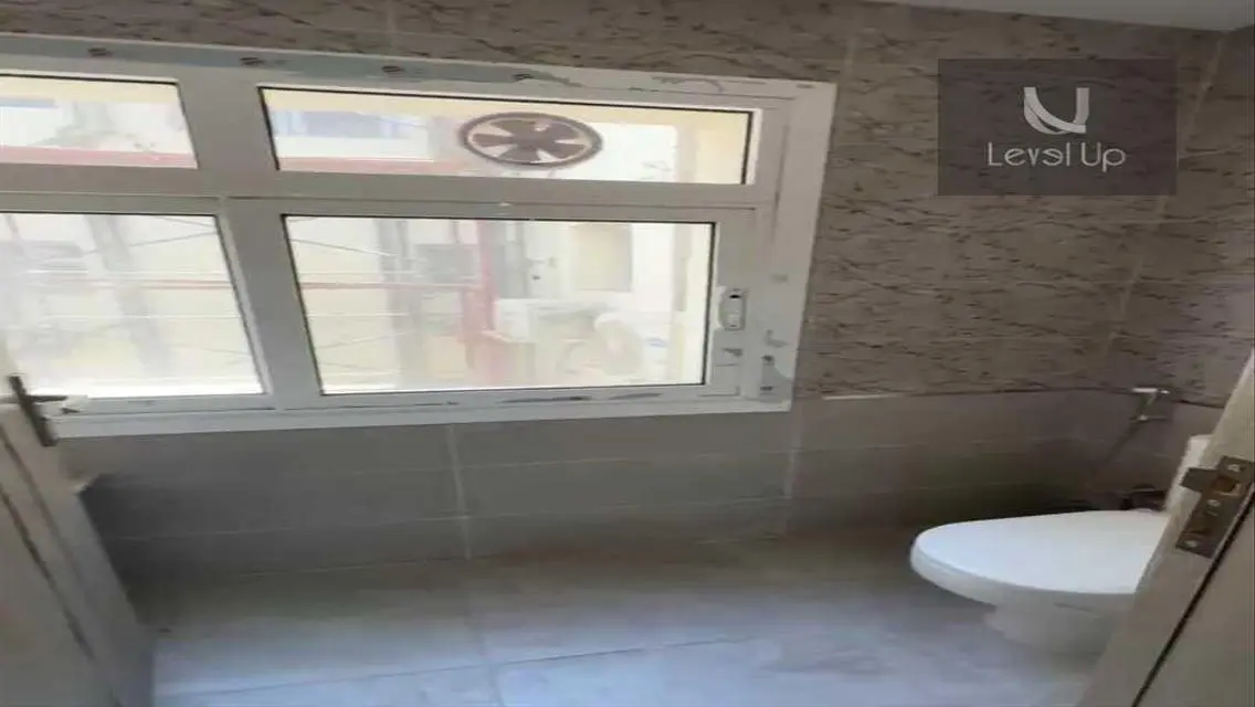 شقة فاخرة بإطلالة رائعة للبيع