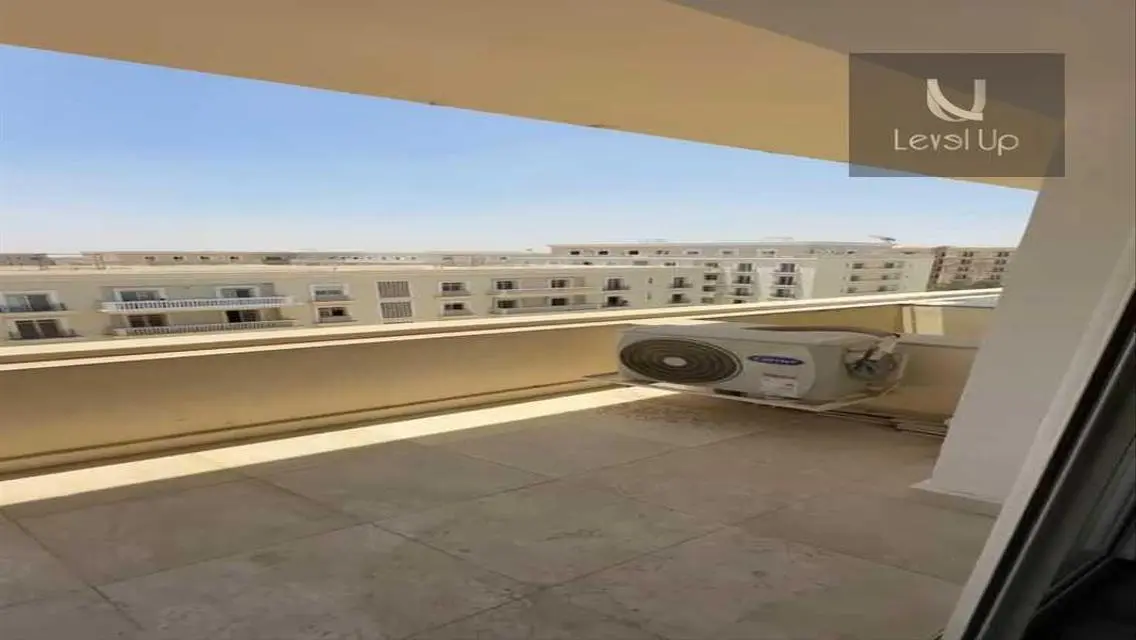 شقة فاخرة بإطلالة رائعة للبيع