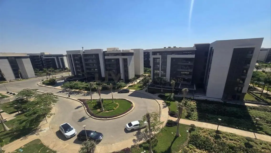 شقة فاخرة للإيجار في موقع مميز