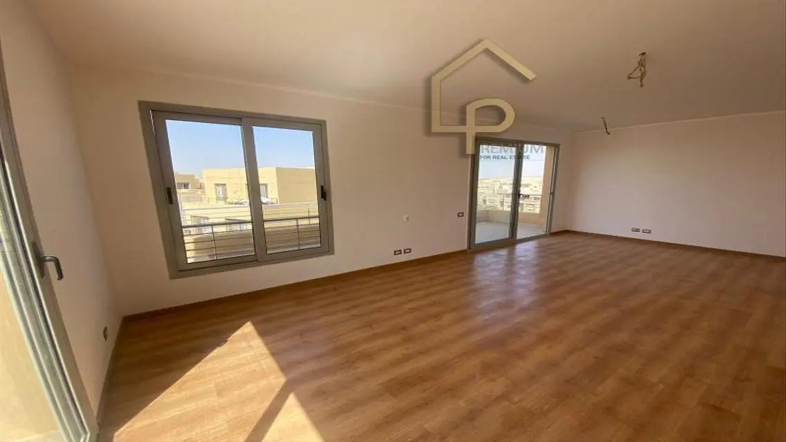 Luxury Apartment for Sale in Palm Parks
