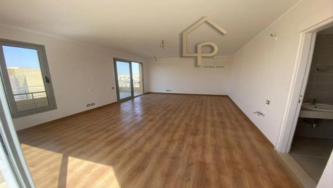 Luxury Apartment for Sale in Palm Parks
