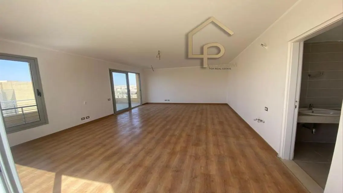 Luxury Apartment for Sale in Palm Parks
