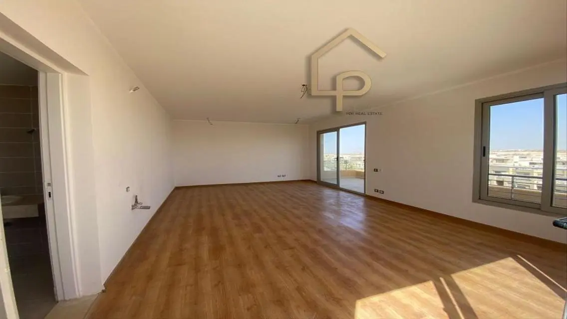 Luxury Apartment for Sale in Palm Parks