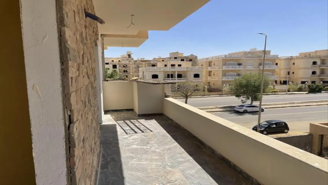 منزل فاخر للبيع بمساحة 280 متر