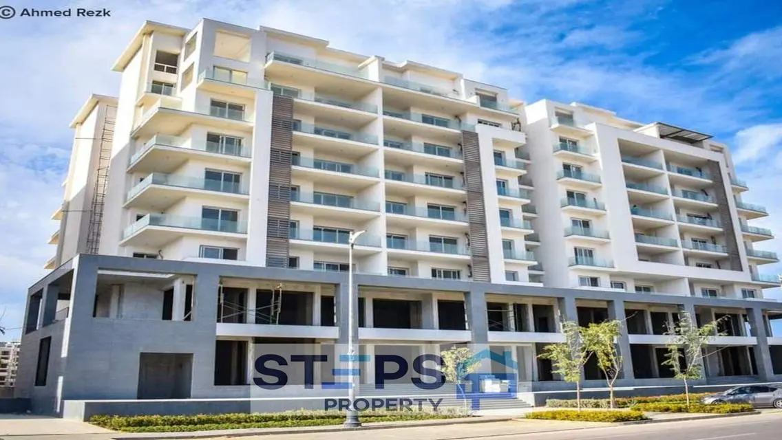 Luxury Apartment with Lake View at an Attractive Price