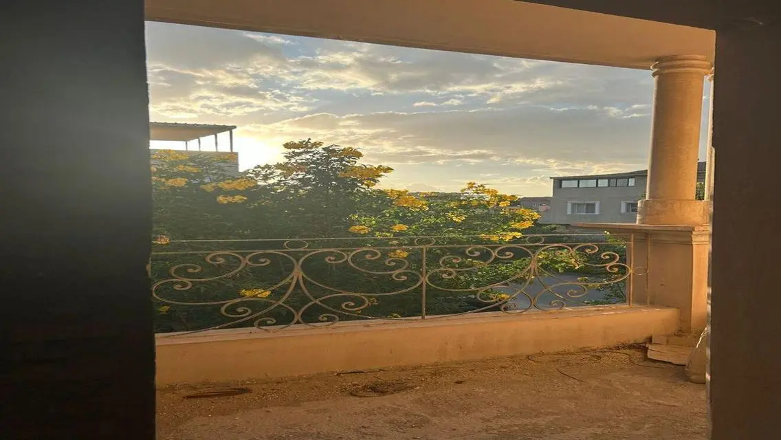 Luxury Property with Stunning View in Prime Location