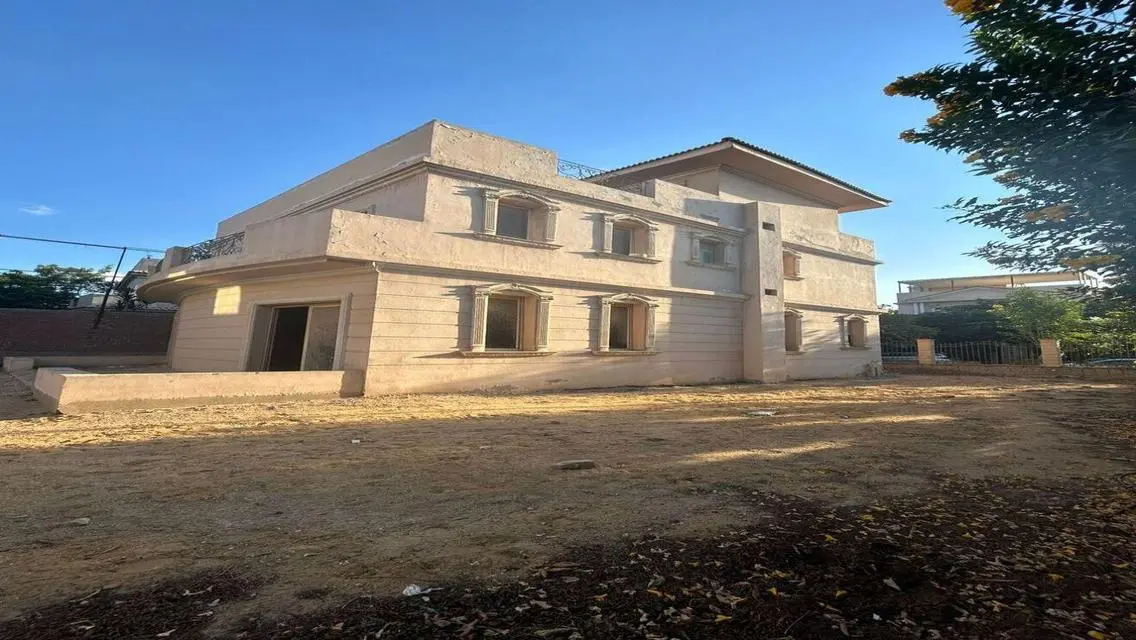 Luxury Property with Stunning View in Prime Location
