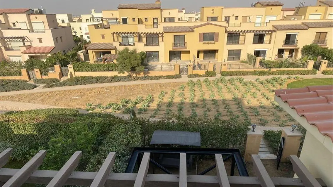 Luxury Villa for Sale in Cairo