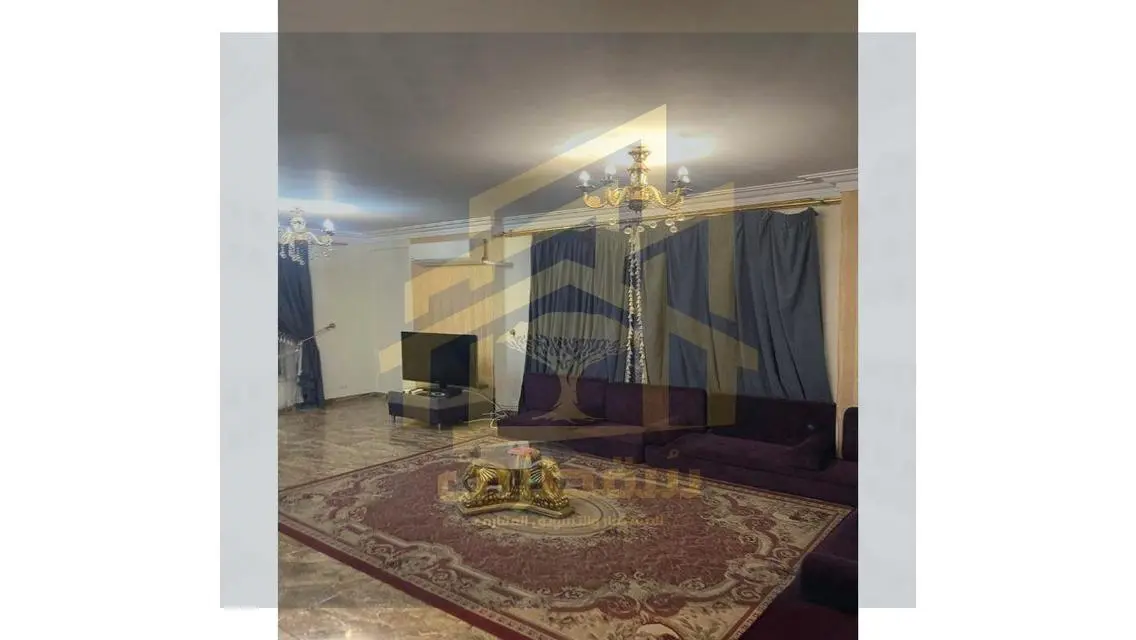 شقة فاخرة بمساحة 250 متر في قلب المدينة