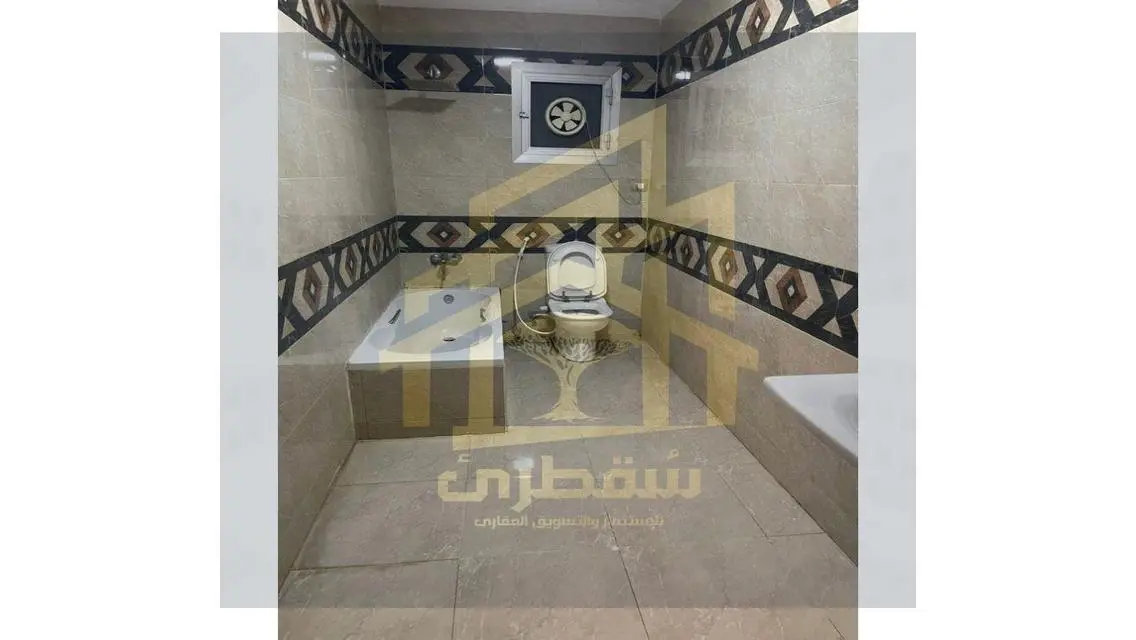شقة فاخرة بمساحة 250 متر في قلب المدينة