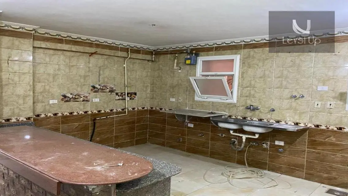 فيلا فاخرة للبيع في موقع متميز