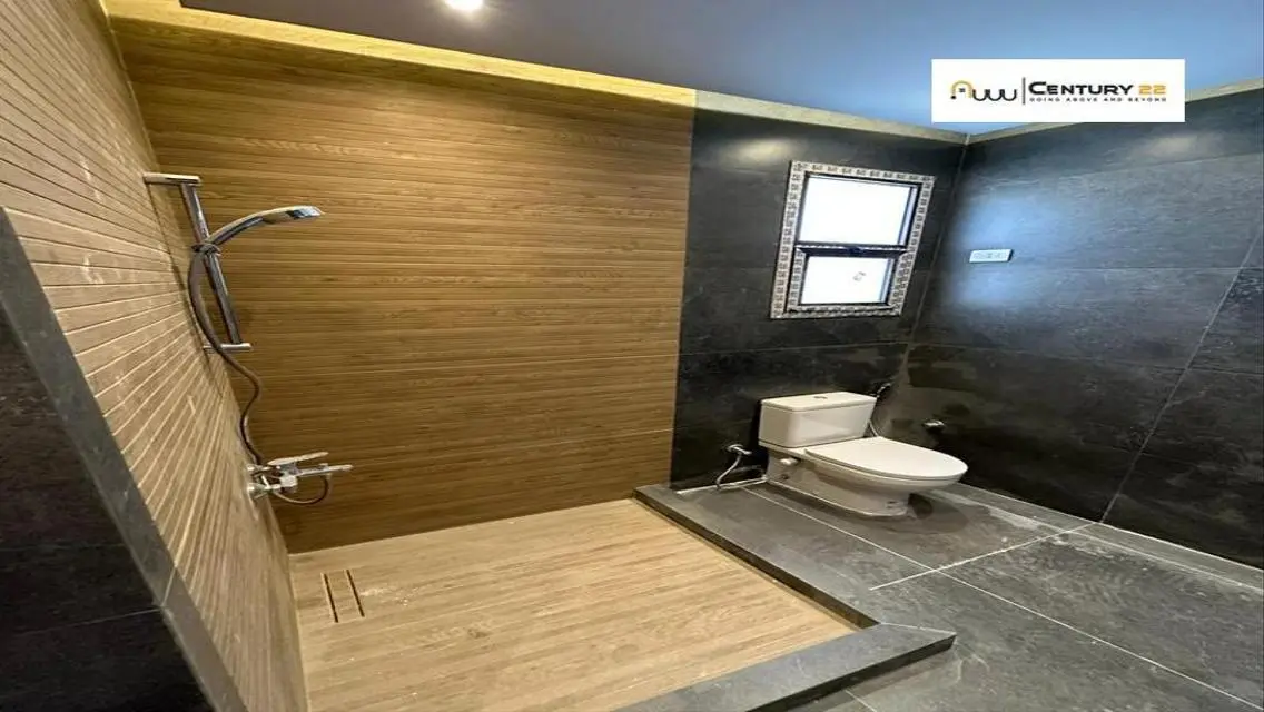Stunning 3-Bedroom Apartment with Balcony and Unique View