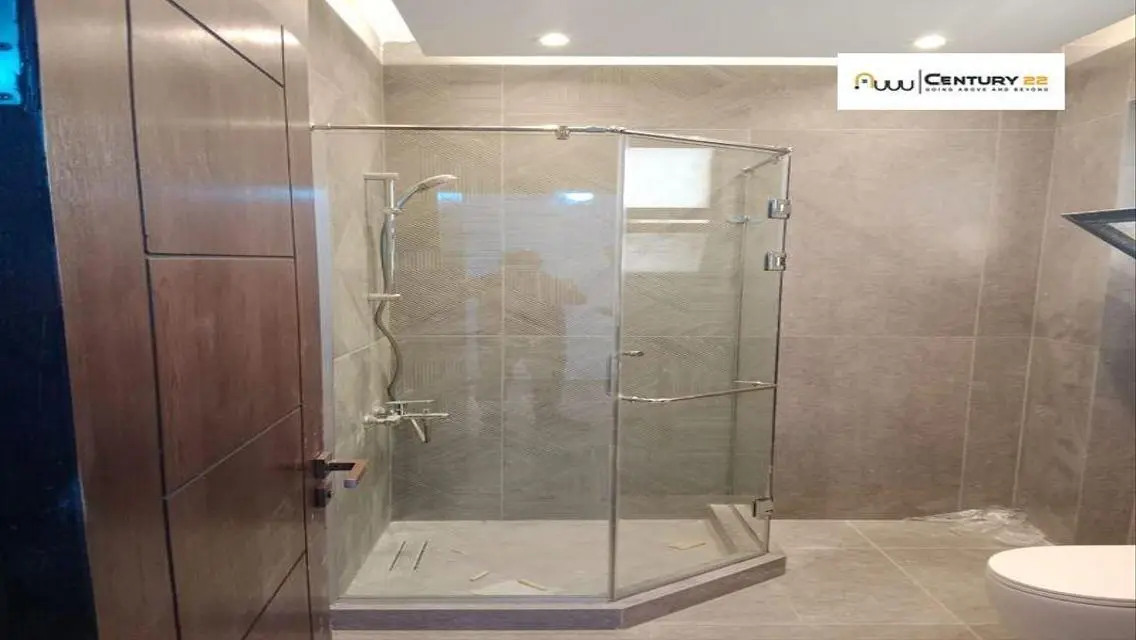 Stunning 3-Bedroom Apartment with Balcony and Unique View