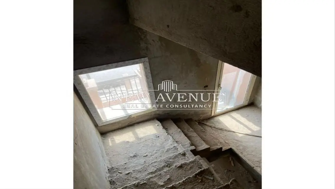 Luxury Apartment 362 sqm with Private Garden