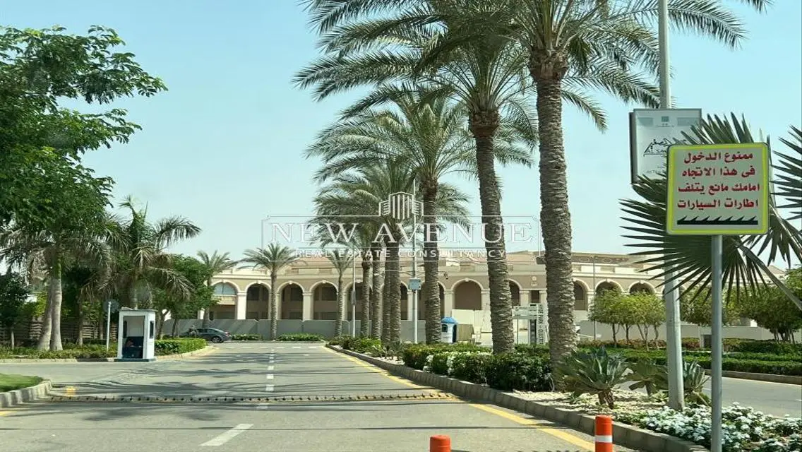Luxury Apartment 362 sqm with Private Garden