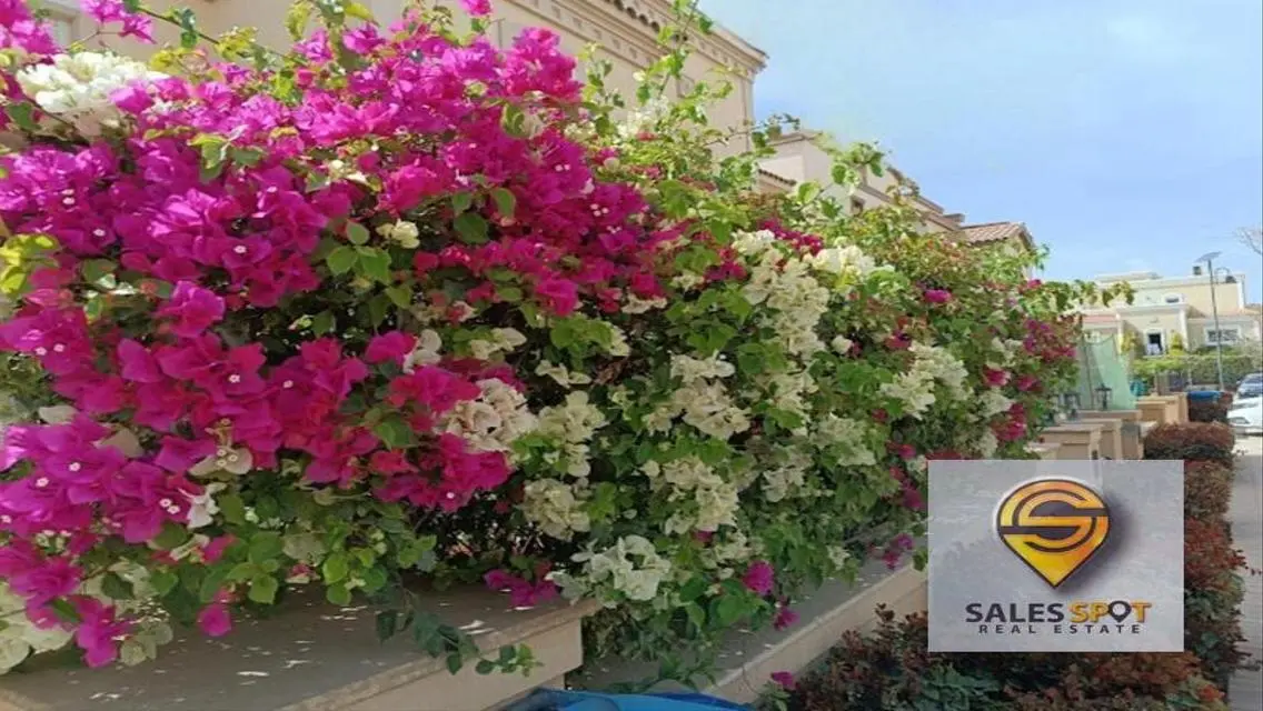 Town House in Al Burouj - Prime Location