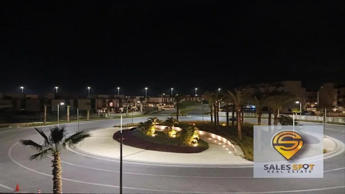 Town House in Al Burouj - Prime Location