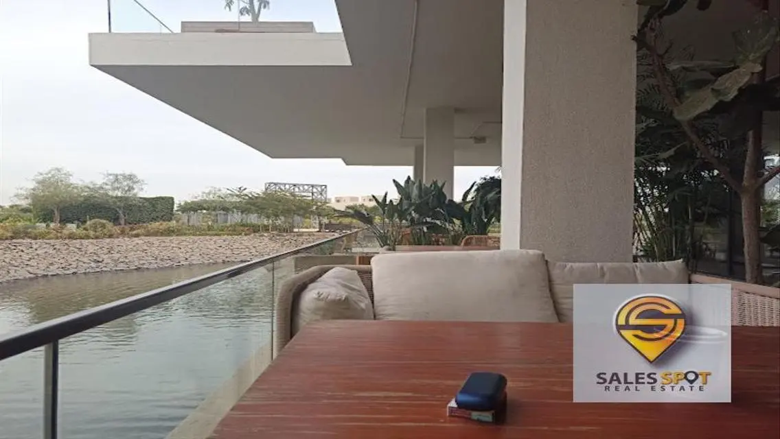 Town House in Al Burouj - Prime Location