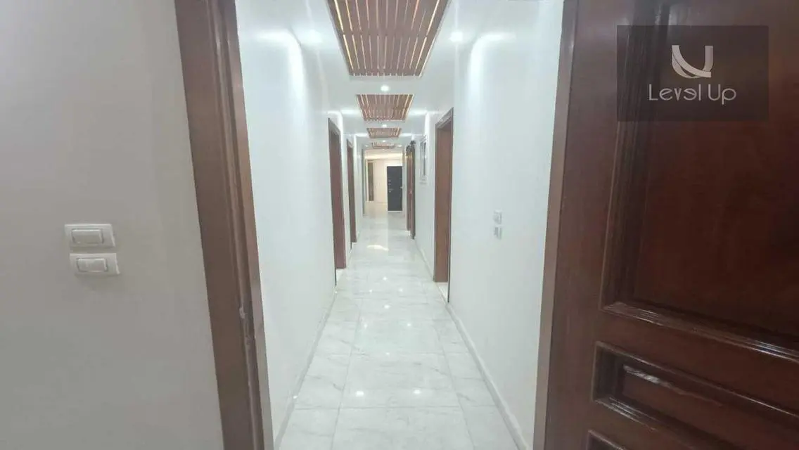 شقة فاخرة بمساحة 500 متر