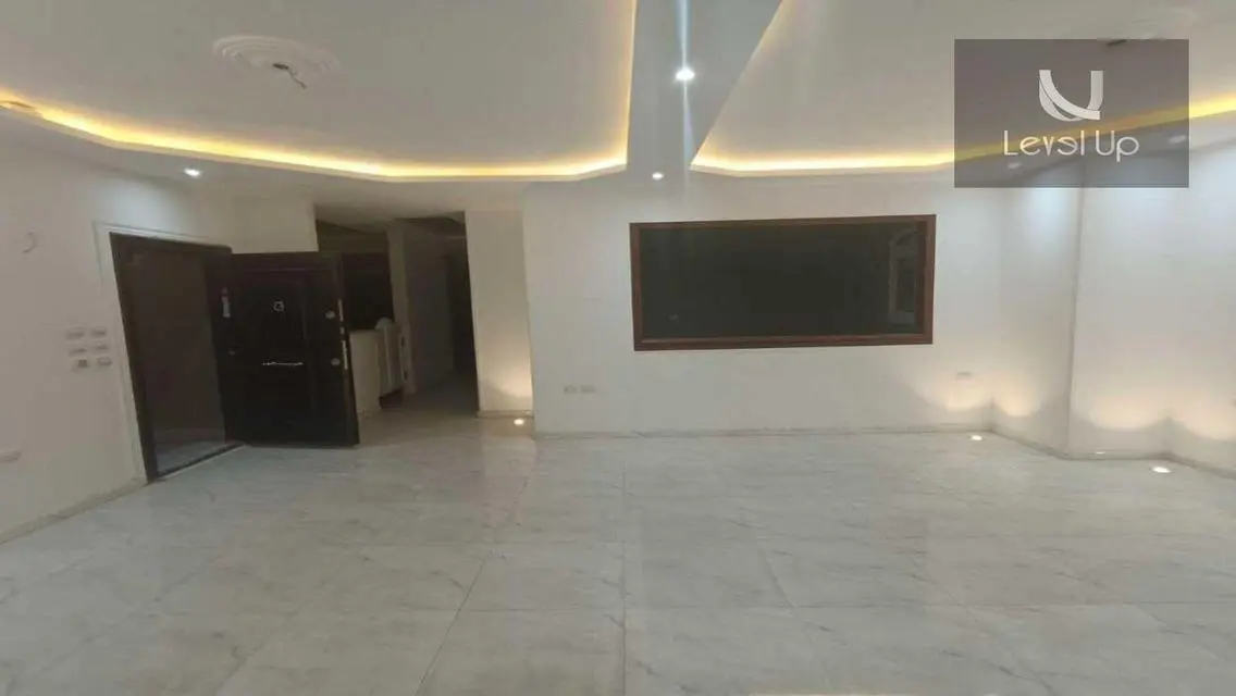 شقة فاخرة بمساحة 500 متر