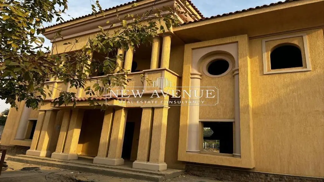 Luxury Villa with Private Garden and Stunning View for Sale