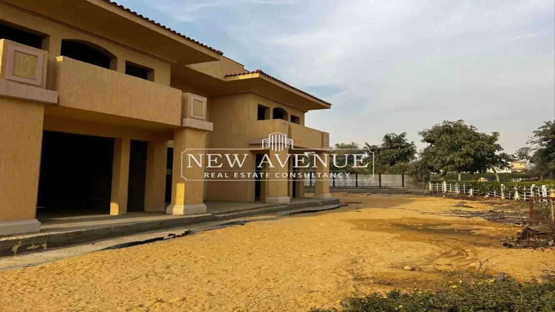 Luxury Villa with Private Garden and Stunning View for Sale