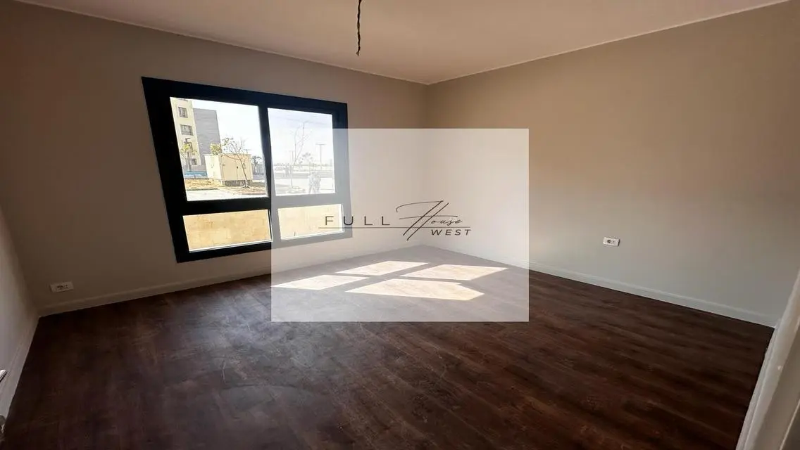 فيلا فاخرة بمساحة واسعة للبيع