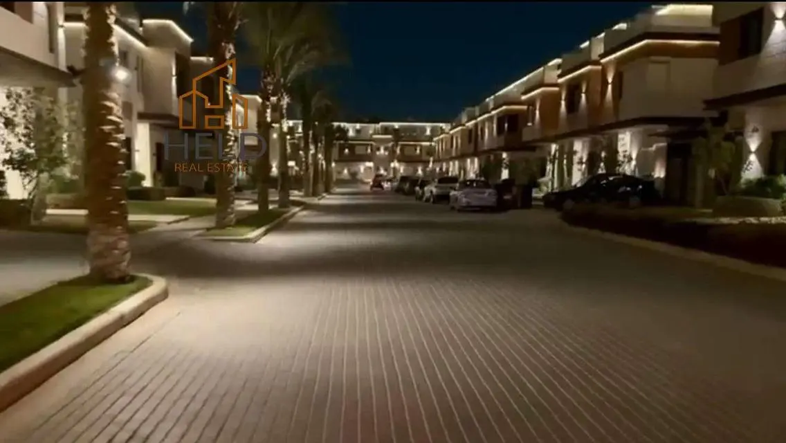 شقة فاخرة 5 غرف نوم مع إطلالة رائعة