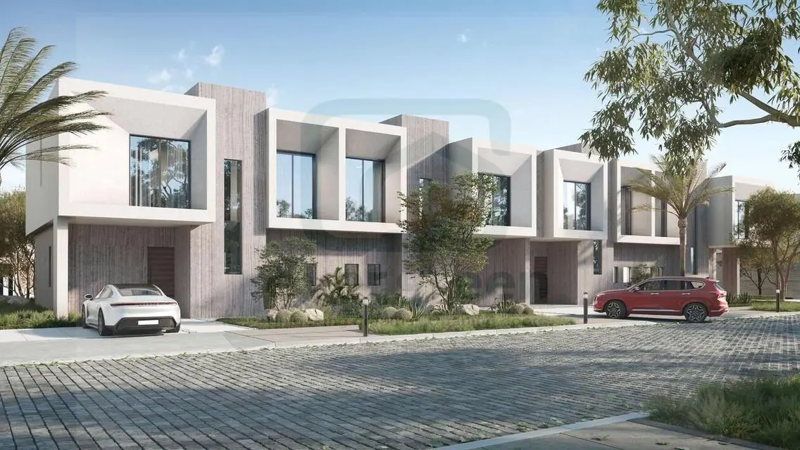 Luxurious Villa for Sale with Spacious Living and Private Garden